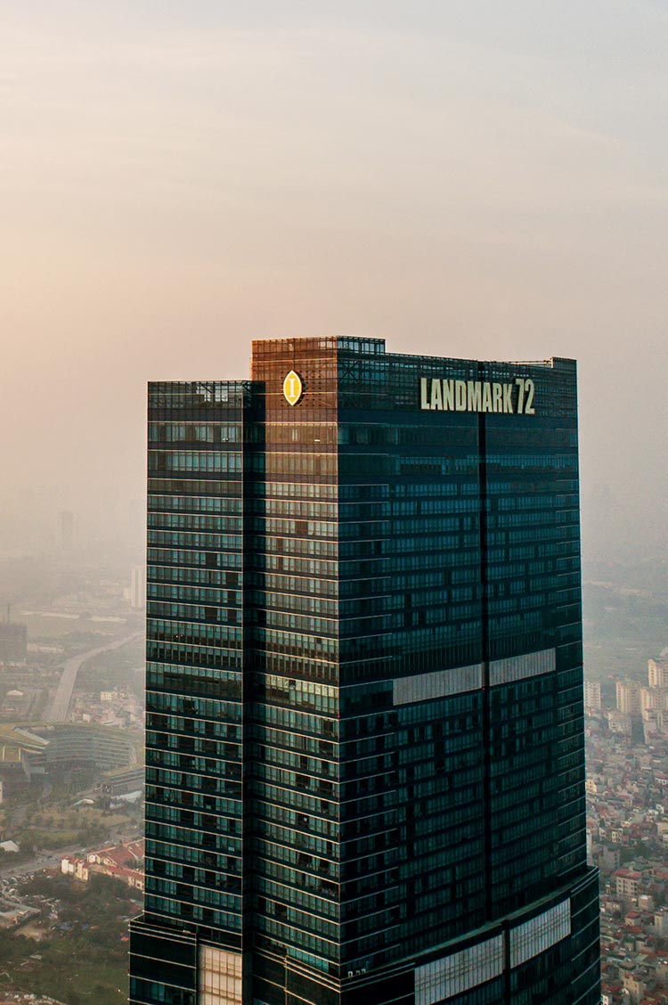 LANDMARK 72