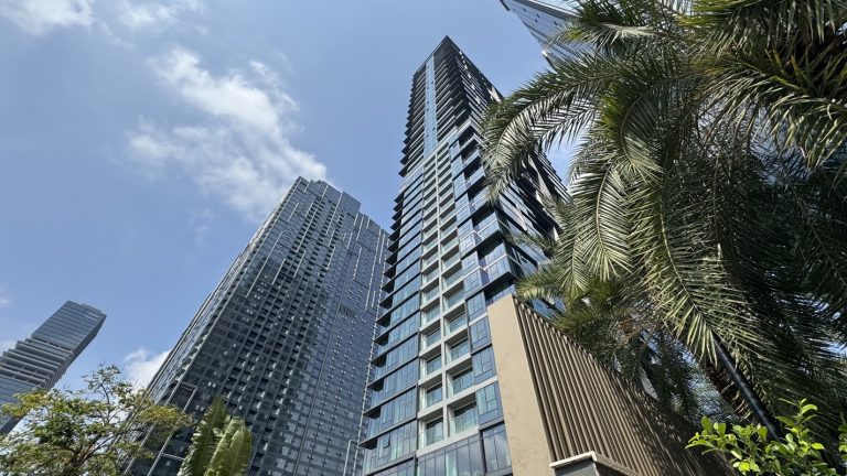 Grand Marina